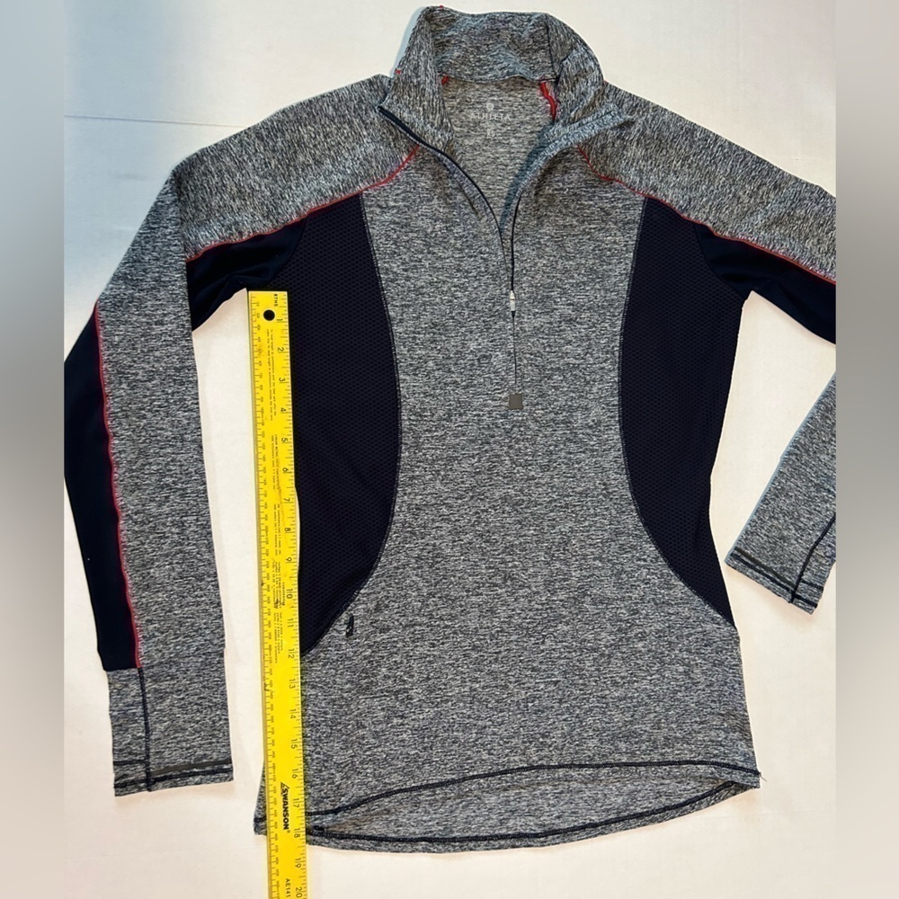 Athleta active1/2 zipper long sleeve‎ pull over top navy,gray, red. Size XS. G13 - Picture 3 of 8